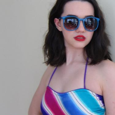1980s Sunglasses / 80s Blue Plastic Sunglasses /  Turquoise Shades Summer Fun Beach Resort Vacation Casual 
