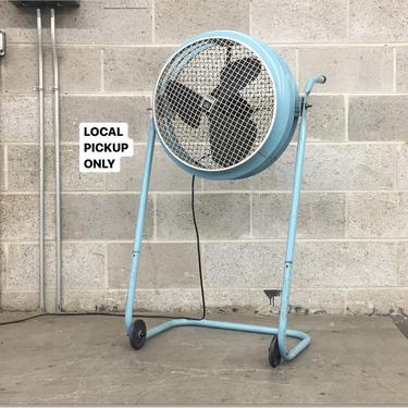 LOCAL PICKUP ONLY ———— Vintage Westinghouse Floor Fan 