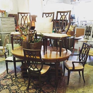 ** DEAL OF THE DAY ** This beautiful dining set is only $450! It needs to be tightened up a bit but has huge potential.  It's at Rough Luxe