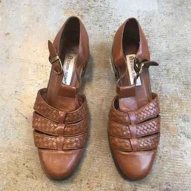 Etienne Aigner Sandals Brown Vintage 1980s Woven Leather Shoes Women's size 8 1/2 M 