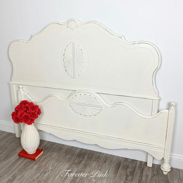 Vintage White Full or Queen Bed 
