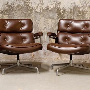 Pair of Charles &amp; Ray Eames Time Life Lobby Chairs 