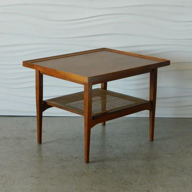 HA-18069 American Modern Side Table with Caned Shelf 