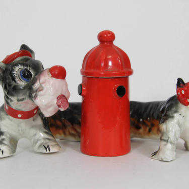 RARE Kitsch Vintage Long Scottie Scotty Salt and Pepper Shaker Set with Hydrant Condiment Container 