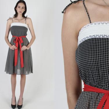 Vintage 70s Checkered Plaid Dress / Black White Floral Lace Trim / Red Waist Tie Sash / Fun Gingham Picnic Style Mini Dress 