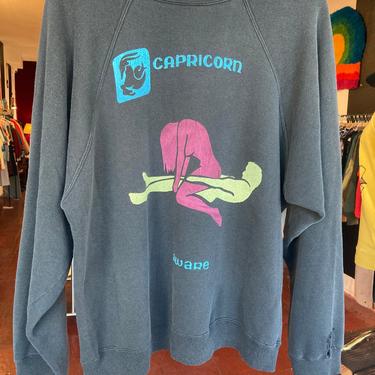 Capricorn sign sweatshirt XL 
