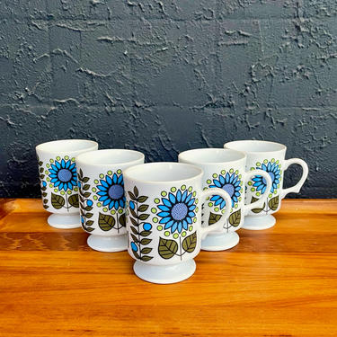 NOV SALE - Set of 5 Mod Blue Flower Mug
