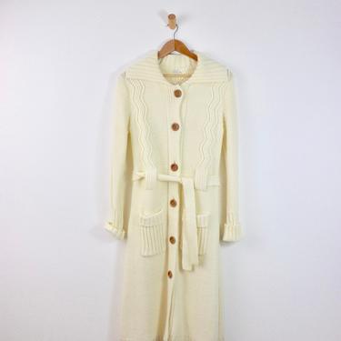 Vintage Cream Chunky Belted Sweater Coat, Wooden Buttons, Size M 