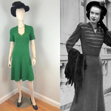 Nervous But Never in Green - Vintage 1940s Amazing Emerald Green Wool Knitted Dress 