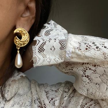 vintage pearl drop ornate statement earrings 