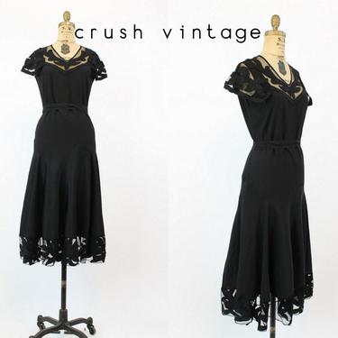 20s Dress Capelet Small / 1920s Vintage Mesh Appliqued Black Dress /  Botanical Gardens Dress 
