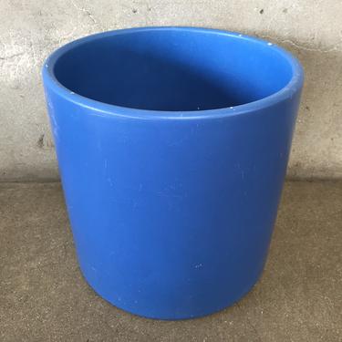 Mid Century Gainey Style Blue Pot