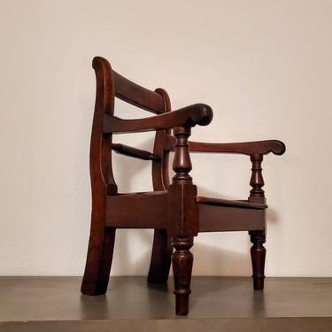 18th/19th Century Georgian Period County English Mahogany Child Elbow Potty Chair - Decorative Furniture 