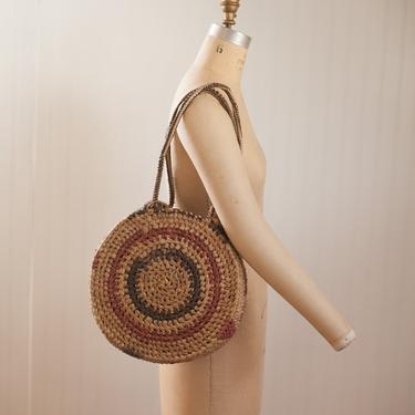 vtg round woven raffia shoulder bag // vintage womens clothing and accessories 