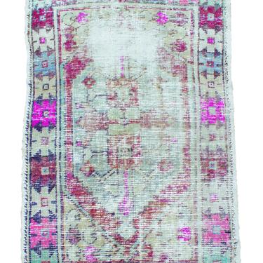 Vintage Hand Knotted Wool Rug, 2'-8&quot; x 4'-1&quot;