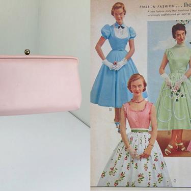Baby Doll Pink - Vintage 1950s 1960s Pale Pink Vinyl Clutch Convertible Handbag Purse 
