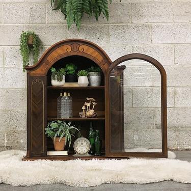 LOCAL PICKUP ONLY Vintage Cabinet Retro 1950s Carved Wood with Inlaid Details + Glass Door Front + 3 Shelves + Metal Knobs + Curio Cabinet 