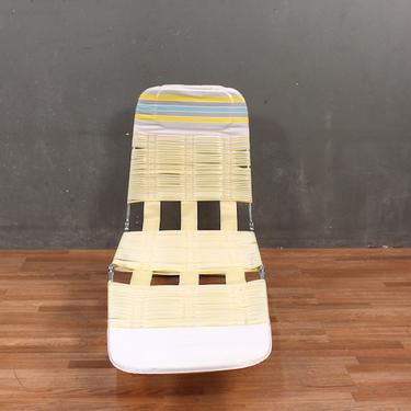Retro Banana Cream Straps Folding Lounge Chair