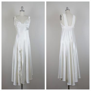 Vintage 1930s peignoir, night gown, slip dress, wedding, lingerie, bias cut, satin, embroidered, trousseau, trapunto, size small 