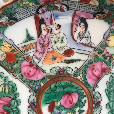 Vintage Chinese Rose Medallion Plate with Open Cut Border 