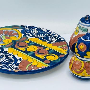 Vintage Mexican Talavera Pottery Salt and Pepper Shaker with Trivet Mexico-Hand Made-Decorative- Hand Painted- 