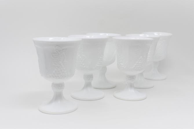Set of 6 Goblets Harvest Milk Glass | Colony Glass | Indiana Glass | Milk Glass | Grape Pattern | Thanksgiving | Wine Glass Set | Red Wine 