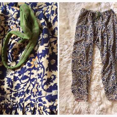Indian rayon harem pants - floral print yoga pants / vintage harem pants - floral harem pants / vintage drop crotch pants - drawstring pants 