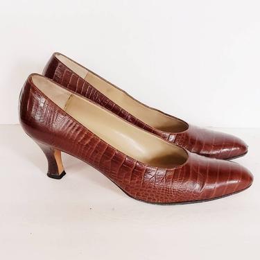 1990s Ferragamo Pumps Brown Crocodile Leather Shoes / 90s Italian Designer Mid Size Heels Classic /8AAA / Abriana 