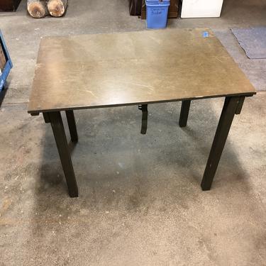U.S. army foldable transportable table 36 x 24 x 27