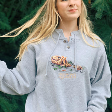 Embroidered Otter Sweatshirt / Oregon Coast Aquarium 