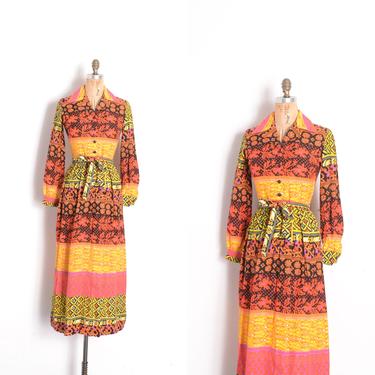 Vintage 1970s Dress / 70s Vibrant Printed Maxi Dress / Orange Yellow Pink ( XS extra small ) 