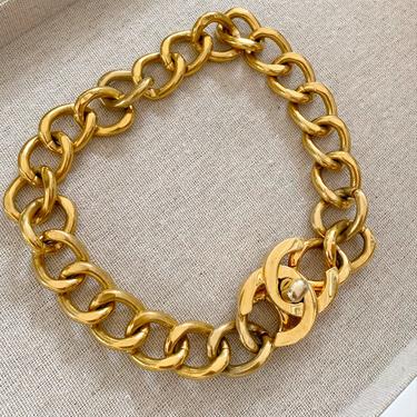 Vintage 96 CHANEL CC Turnlock Logo Thick Chain Choker Necklace - Great Condition 