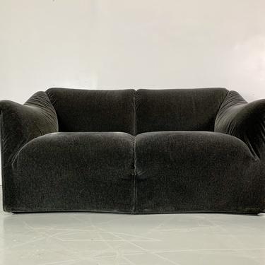 Cassina Tentazione Loveseat by Mario Bellini in Charcoal Mohair Midcentury