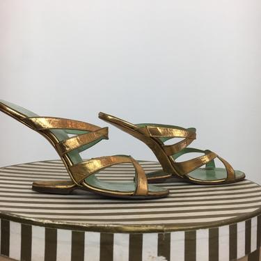 1940s cantilever sandals, vintage 40s shoes, gold leather mules, demanette heels, floating heels, boomerang heels, size 6, rare 