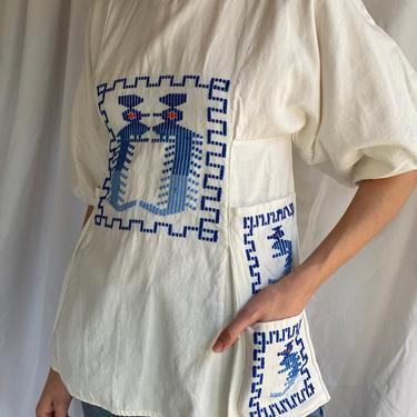1960's Embroidered Blouse / Kissing Birds Blue Stitched Blouse / White Cotton Tunic Top / Embroidered Bohemian Blouse with Puffed Sleeves 