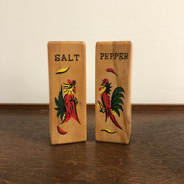 Vintage Wooden Salt and Pepper Shakers with Colorful Hand Painted Roosters, MCM Design 