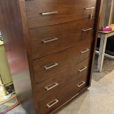 Mid century modern dresser with smooth rolling drawers.  38x19x51