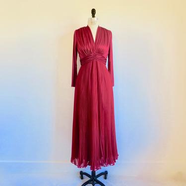 Vintage 1970's Red Long Maxi Dress Stretch Knit Bodice Long Sleeves Pleated Skirt Formal Evening Cocktail Party Miss Elliette Small Medium 