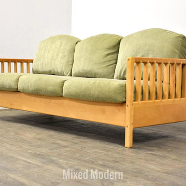 Pompanoosuc Mills Spindle Collection Sofa 
