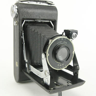 Eastman Kodak Vigilant Junior Six-20 Folding Camera with Kodet f/12.5 Lens 