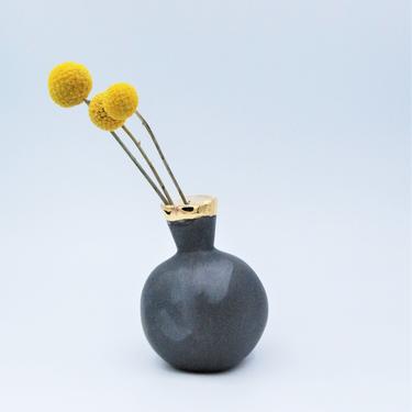 Ceramic bud vase, pottery vase, black gold vase, Housewarming gift, office gift, desk decor 