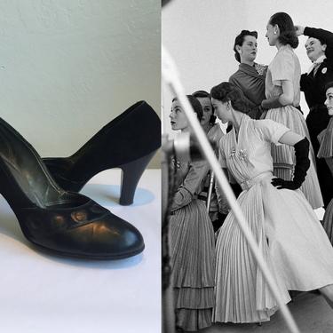 Prim and Proper - Vintage 1940s 1950s Black Nubuck Leather Pin Up Pumps High Heels Shoes - 8.5/9 
