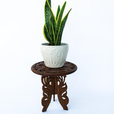 Gorgeous Vintage Hand Carved Accent/Plant Stand Table -  Made in India 