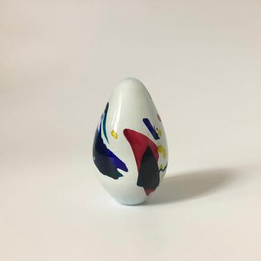 Vintage Glass Eye Studio Art Glass Egg Paperweight 1994 