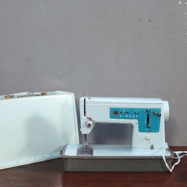 1960s Singer Baby Blue Sewing Machine – ONLINE ONLY