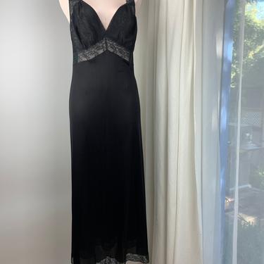 1950'S Black Nylon Jersey - Negligee Lingerie with Black Lace Details - Size Medium 