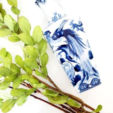Vintage Blue &amp; White Chinoiserie Vase 