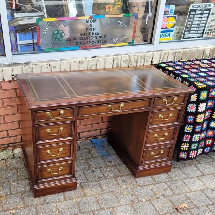 Seven Drawer Sligh Petite Executive Desk. 23x46x29.5" tall