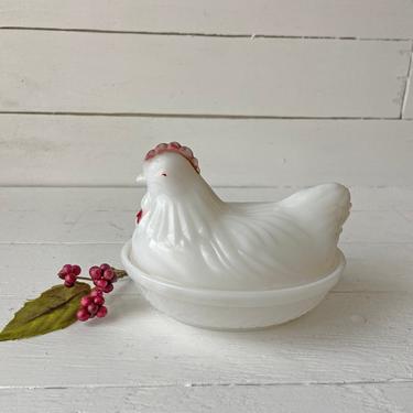 Vintage Mini Milk Glass Hen-On-Nest Candy Dish, Covered Dish, Rooster // Vintage Farmhouse, Rustic, Kitchen Oddities // Perfect Gift 
