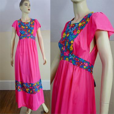 Vintage 70s loungewear size small, neon pink floral full length house dress or nightgown, hippie style JC Penney 1970s sexy sleepwear 